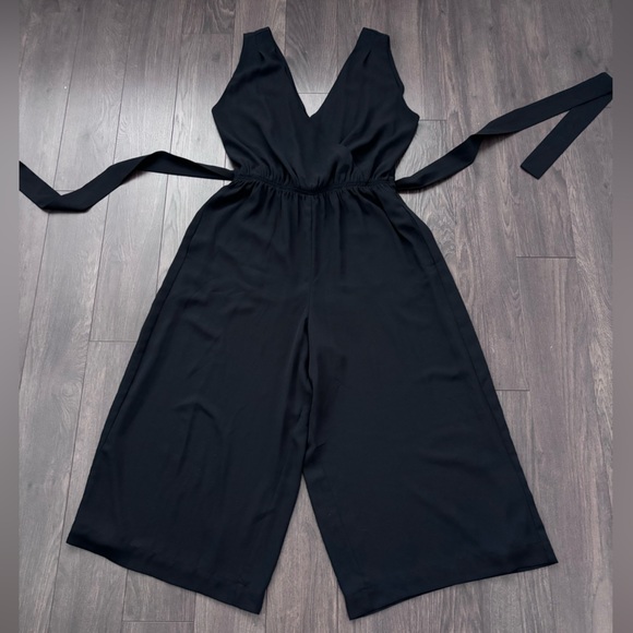 ARITZIA Babaton Black Maximillian Jumpsuit - Picture 7 of 15